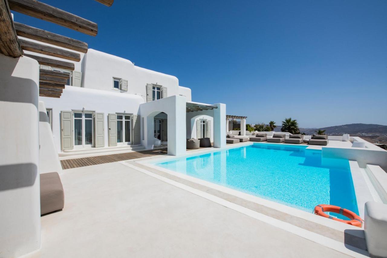 Diles Villas & Suites Mykonos Tourlos Bagian luar foto