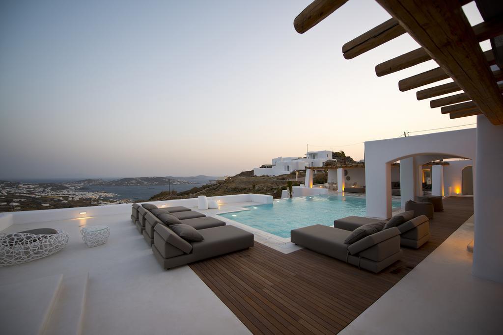 Diles Villas & Suites Mykonos Tourlos Bagian luar foto