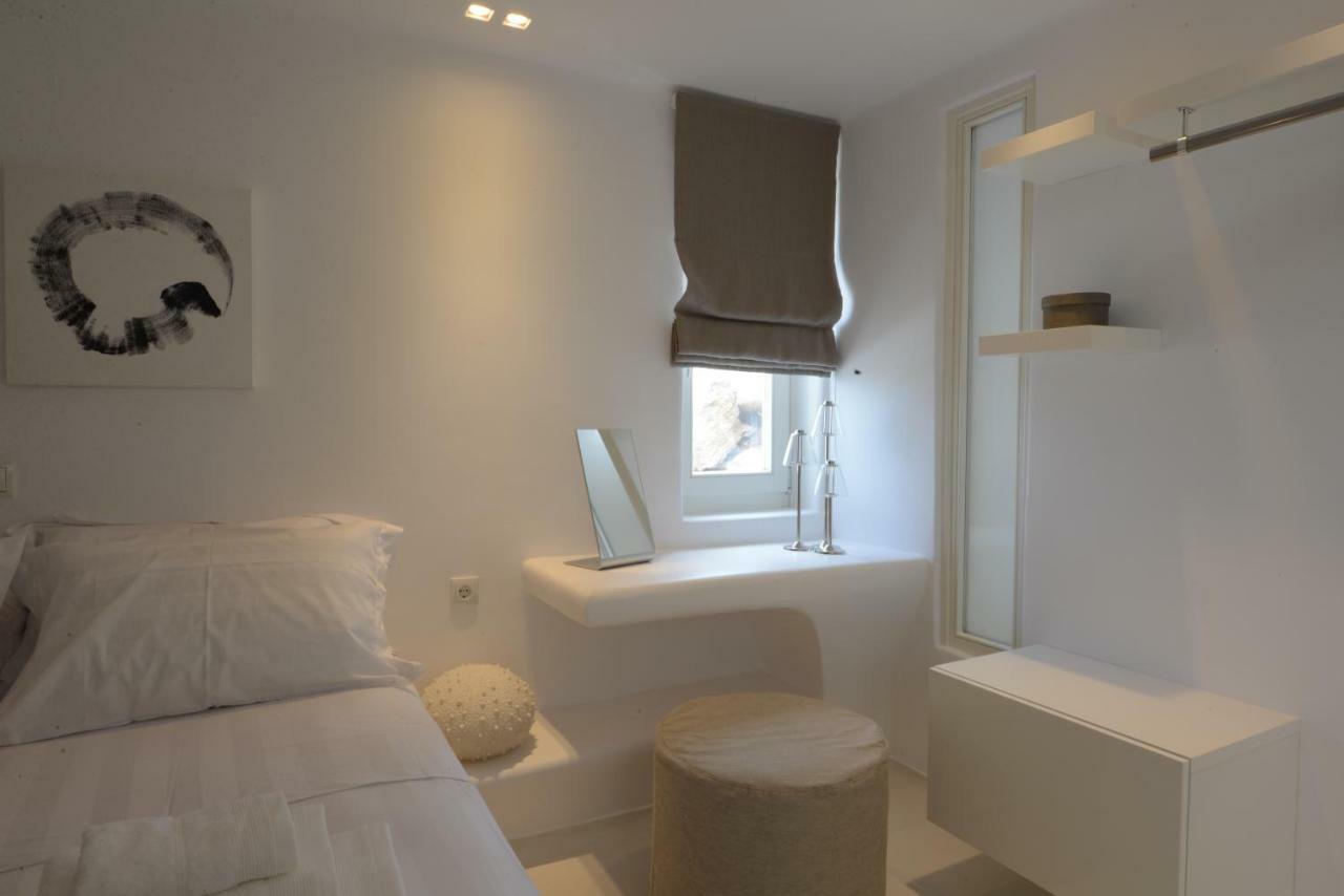 Diles Villas & Suites Mykonos Tourlos Bagian luar foto