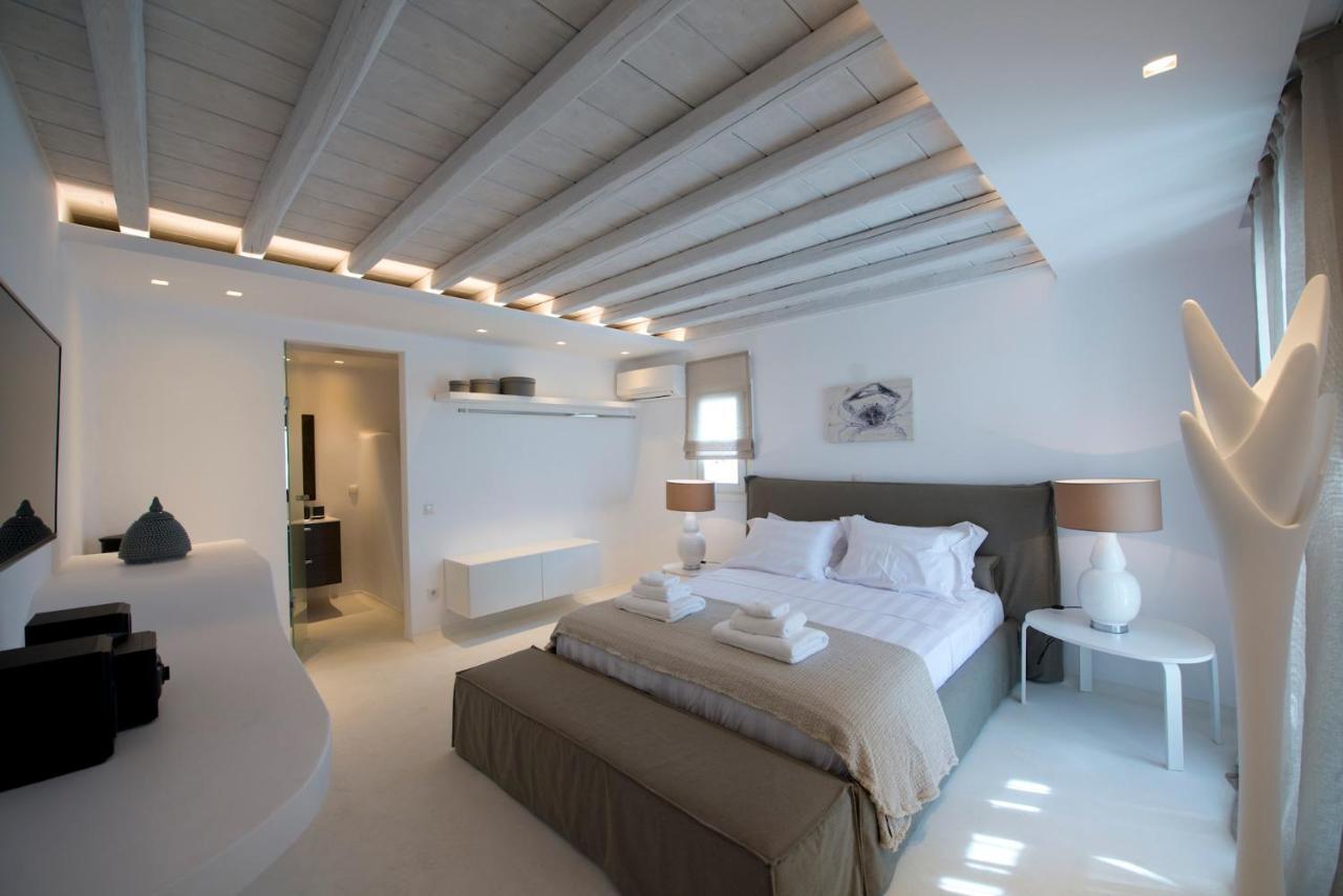 Diles Villas & Suites Mykonos Tourlos Bagian luar foto