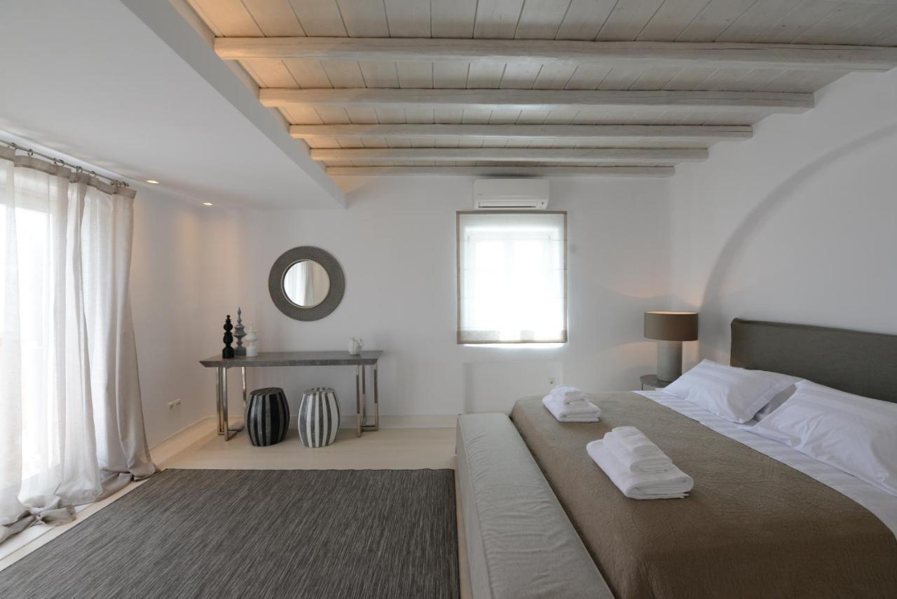 Diles Villas & Suites Mykonos Tourlos Bagian luar foto