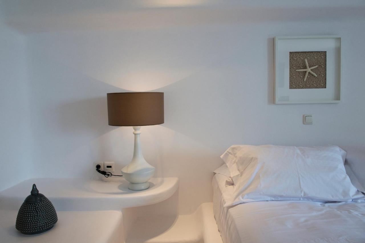Diles Villas & Suites Mykonos Tourlos Bagian luar foto