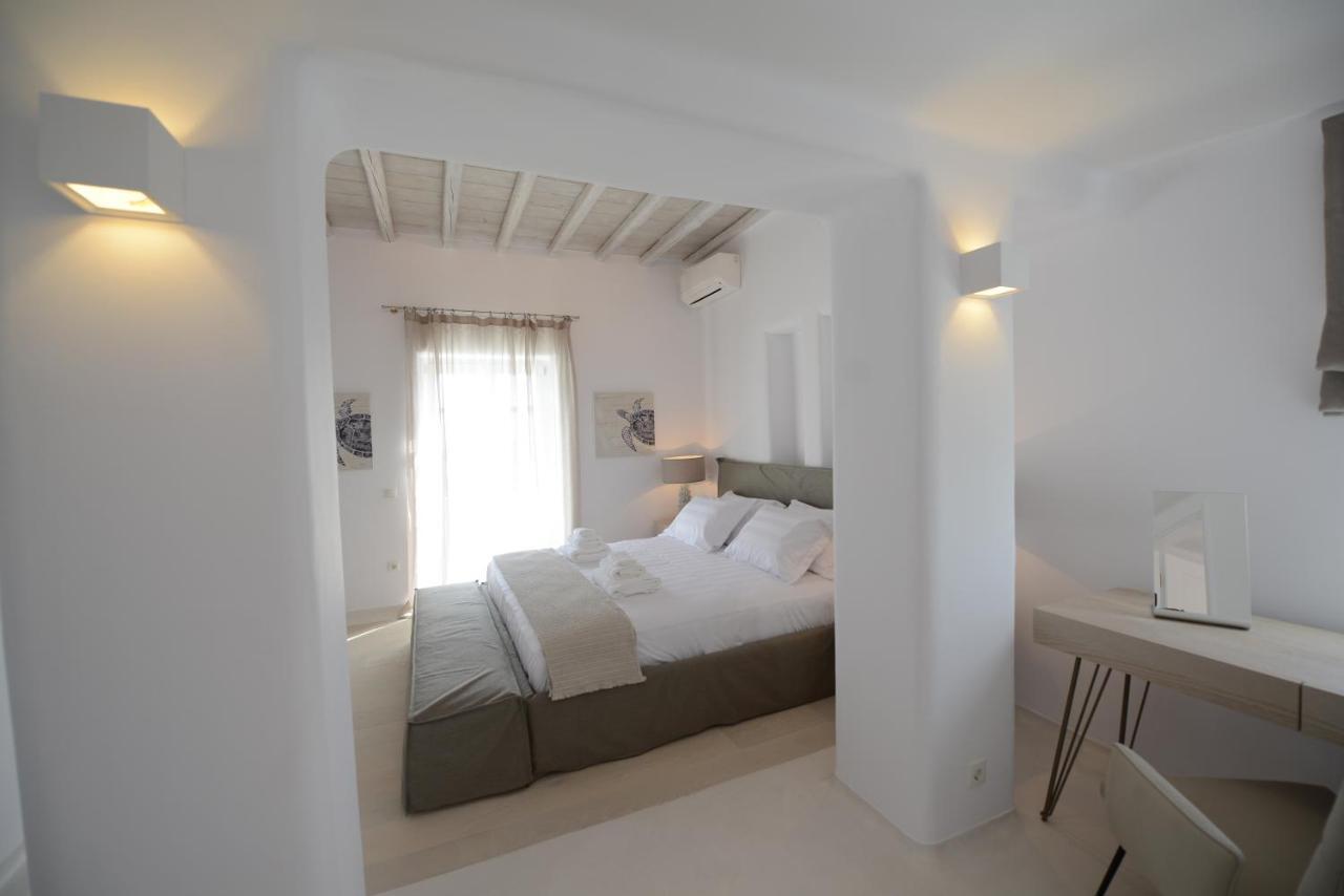 Diles Villas & Suites Mykonos Tourlos Bagian luar foto
