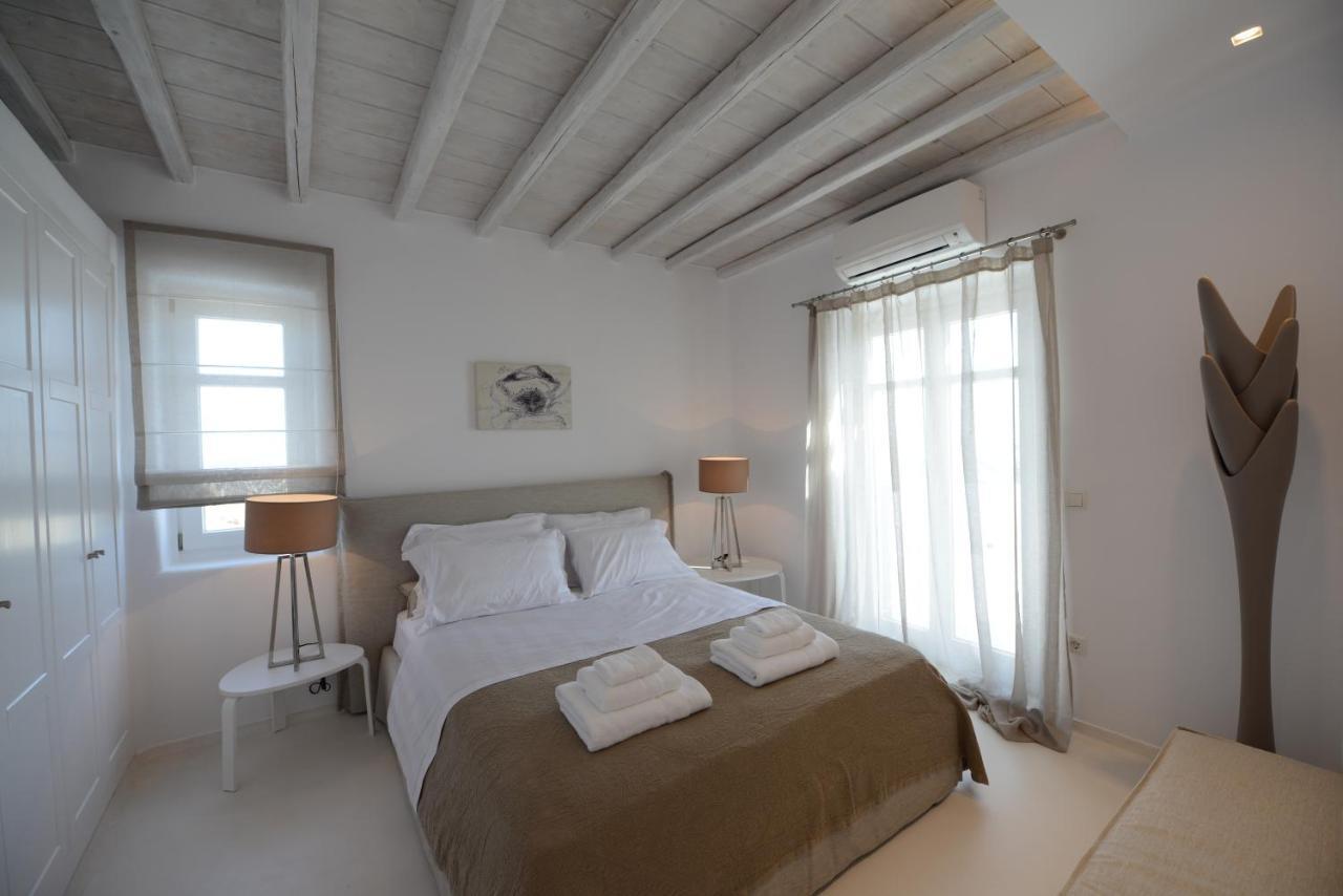 Diles Villas & Suites Mykonos Tourlos Bagian luar foto